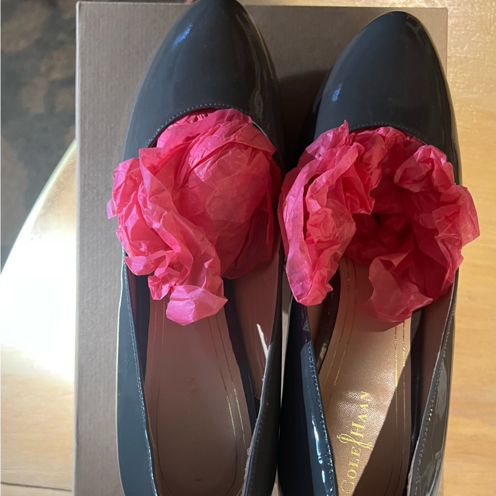 Cole Haan Chelsey Low Pump in Greystone Patent - Sz. 10 - Picture 5 of 9